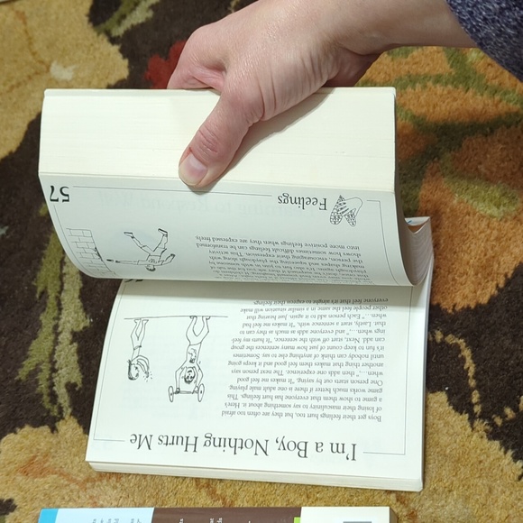 2 Parenting Books - Picture 6 of 6